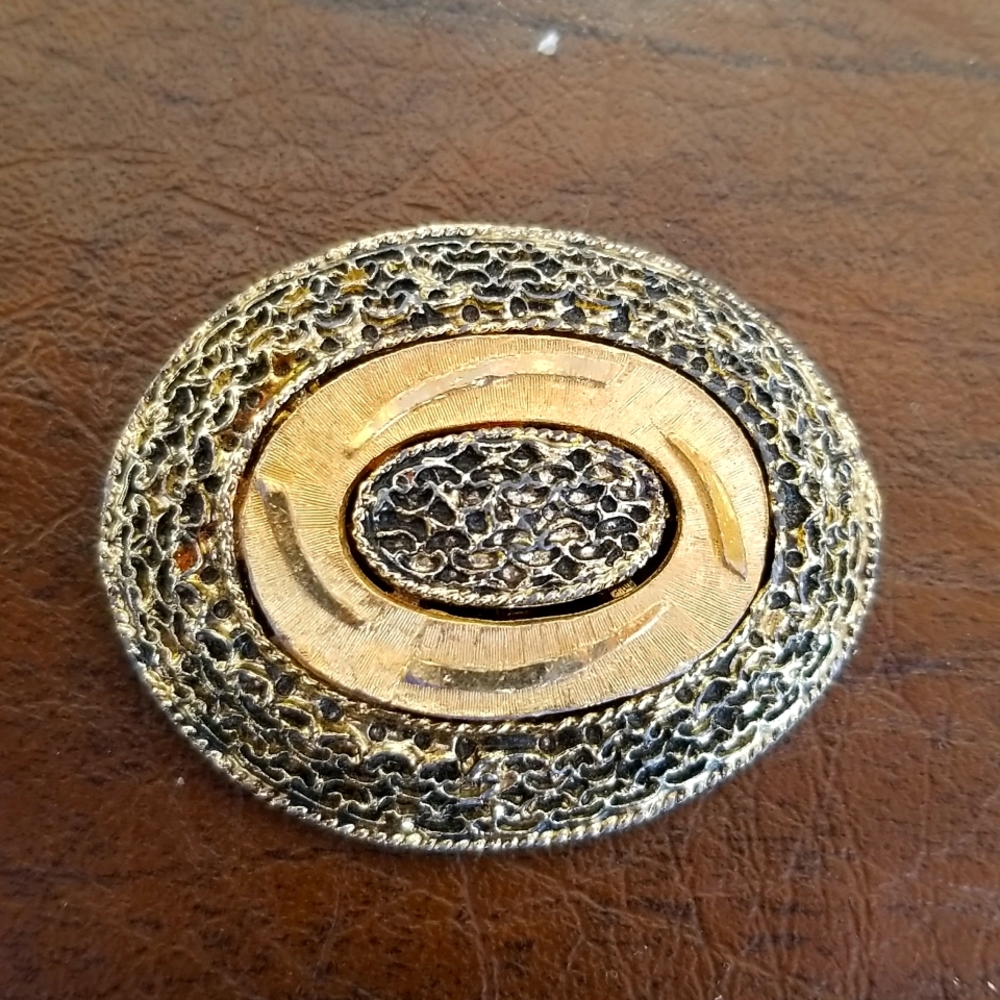Vintage Victorian Revival Gold Tone Filagree Brooch Pin